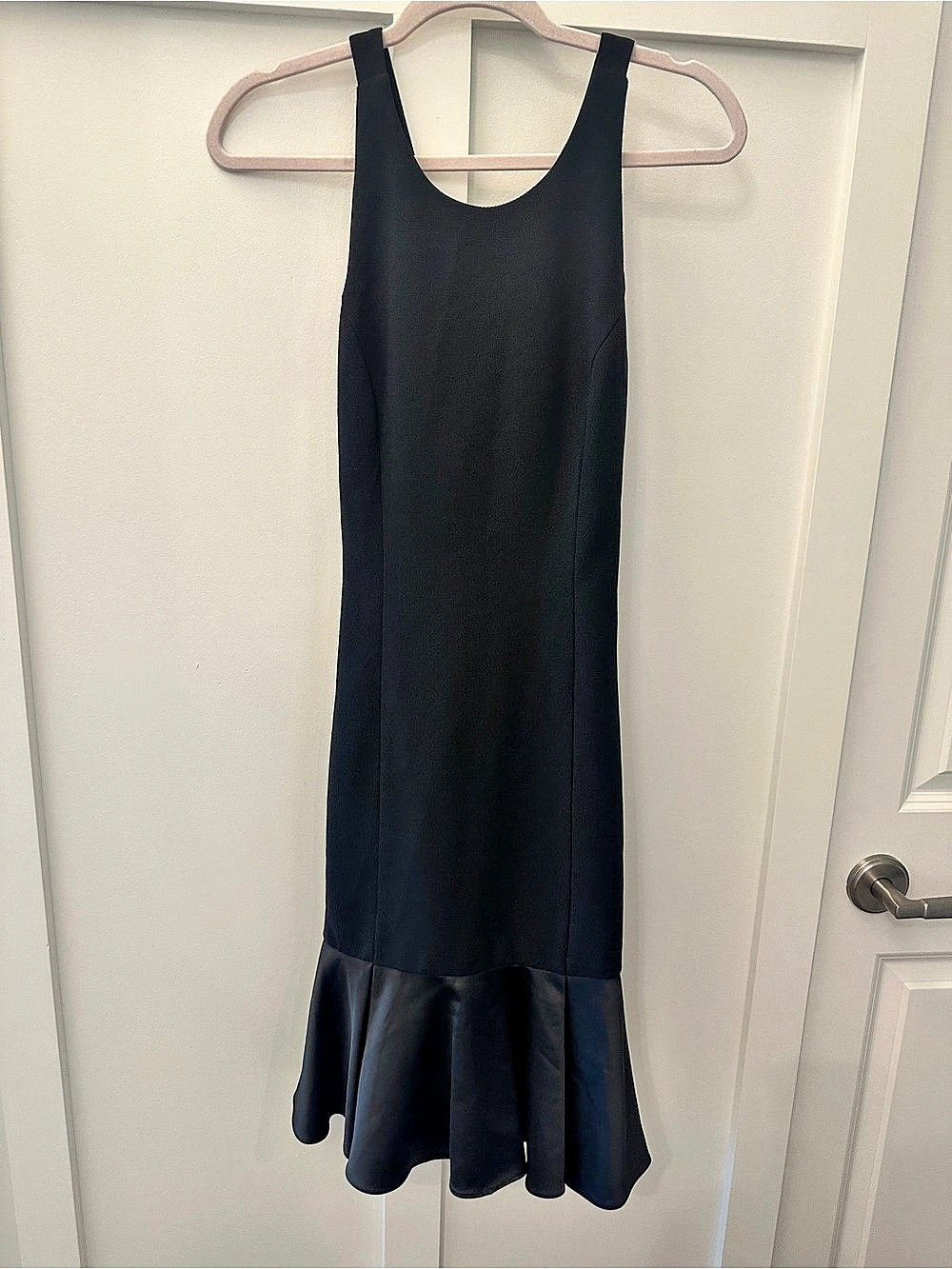 Vince Camuto Black Crisscross Back Satin Flounce Midi Dress Size 4